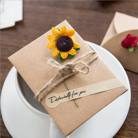 Carte de Vœux Fleur Séchée en Papier Kraft Vintage Petite Carte Vide Avec Enveloppe Pour Anniversaire Remerciement Cadeau