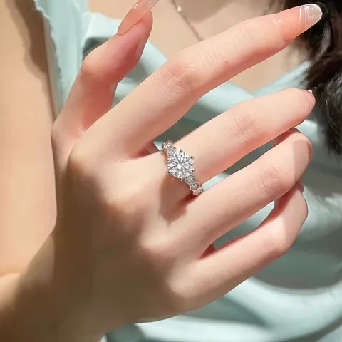 1 Carat Round Moissanite Ring For Women Silver Color Alloy Halo Six Prong Setting Commuter Finger Ring Elegant Jewelry Gift