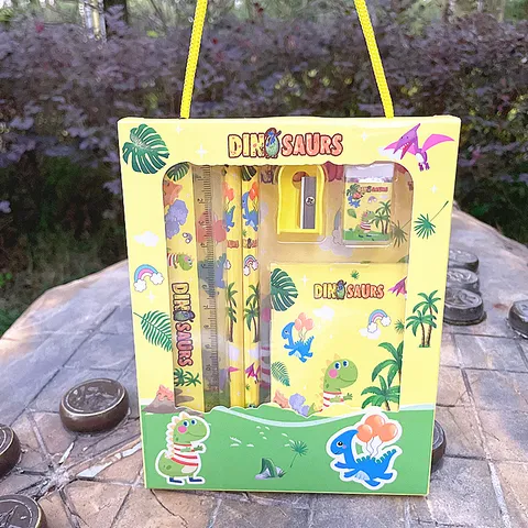 Set de Papelería de Dibujos Animados para Niños Caja de Regalo de Suministros Escolar con Lápices Regla Borrador Cuaderno