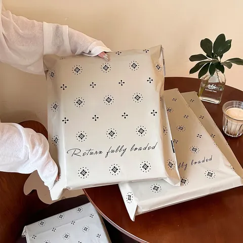 Thickened Waterproof Plastic Poly Mailers Milk Tea Color Self Sealing Express Mailing Bags For Clothing Shipping