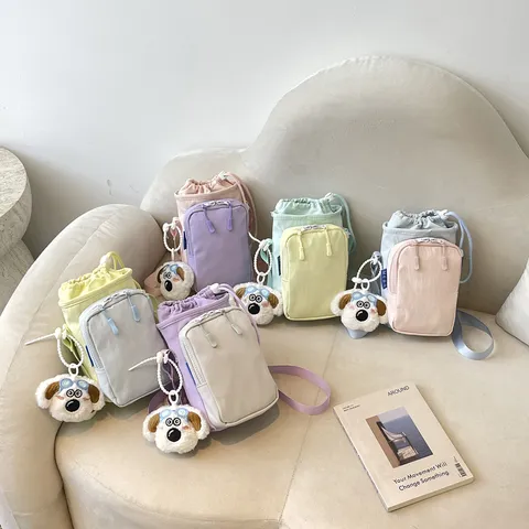 Damen Umhängetasche Handy Tasche Farbblock Nylon Handytasche Mit Kordelzug Und Plüschanhänger Lässige Sporttasche