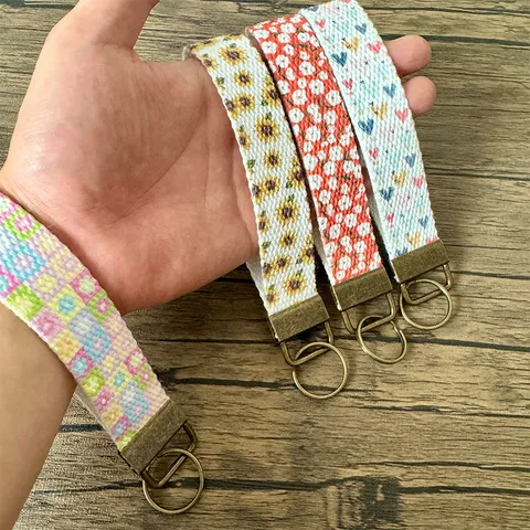 Porte-clés de Style Pastoral en Polyester Coton Imprimé Floral Bracelet Boucle en Métal Bronze Vintage Longe pour Femme Accessoire de Mode