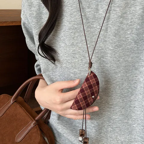Vintage Plaid Artificial Leather Eyeglass Holder Necklace For Women Autumn Winter Anti-Lost Glasses Clip Pouch Sweater Chain Accessory