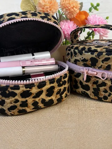 Leopardenmuster Wasserdichte Nylon Kosmetiktasche Tragbarer Reise Organizer Kulturbeutel Mit Reißverschluss Für Damen