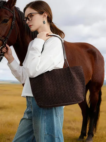 Femmes Grande Capacité Sac Cabas Tissé Cuir Véritable Décontracté Rétro Sac Bandoulière Doux Sac à Main Aisselle