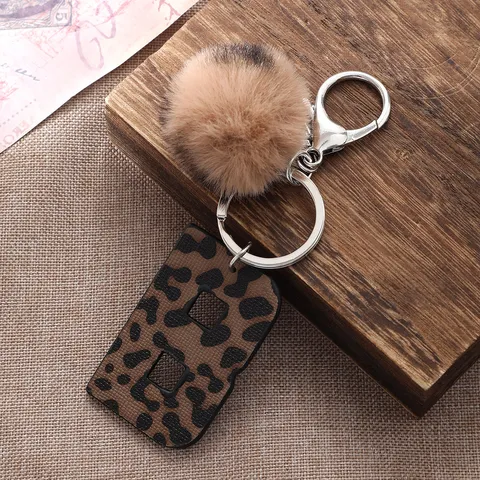 Western Cowboy Stil Leopardenmuster Alphabet Kunstleder Acryl Schlüsselanhänger Weicher Bommel Anhänger Tasche Charm Geschenk Für Den Täglichen Gebrauch