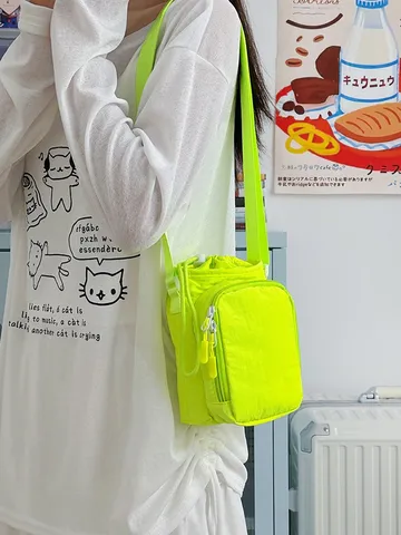 Bolso Bandolera de Nailon Sencillo y Casual de Color Sólido para Mujer Pequeño Cuadrado para Teléfono y Botella de Agua