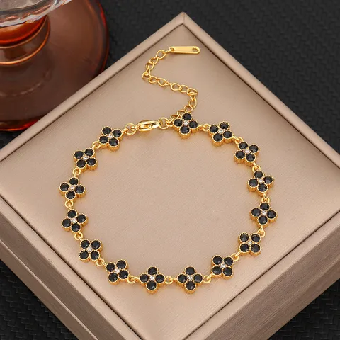 Luxury Stainless Steel Clover Bracelet Gold Plated Rhinestone Charm Bracelet Fashion Hand Jewelry Gift For Women
