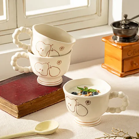 Tasse à Café en Céramique Mate Rétro Ins Motif Poire Créatif Tasse à Eau à Pied Haut Perlée Tasse à Lait Mignonne Cadeau