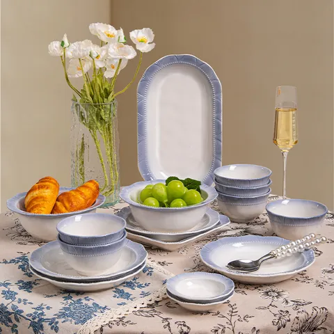 Ensemble de Vaisselle en Céramique Bleu Fumé Français Assiettes et Bols Gaufrés