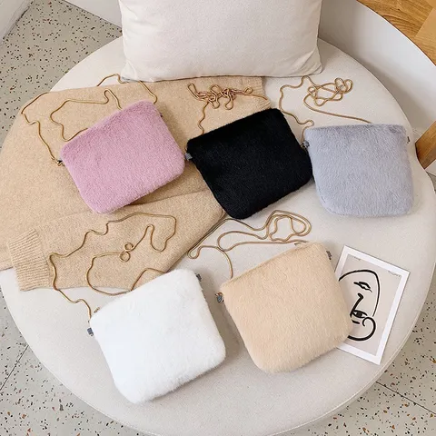 Sac Bandoulière en Peluche Mignon pour Femmes Couleur Bonbon Fausse Fourrure Douce Sac Croisé Automne Hiver Chaîne Seau Sac à Main