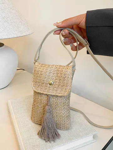 Womens Straw Woven Crossbody Bag Mini Tassel Phone Bag Solid Color Casual Summer Beach Shoulder Bag Travel Purse