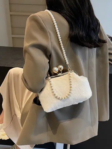 Femme Hiver Peluche Fausse Fourrure Sac Coquillage Mode Chaîne de Perles Poignée Supérieure Sac Bandoulière Élégante Pochette de Soirée