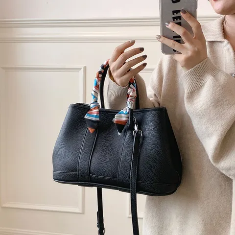 Grand Sac Cabas en Cuir PU pour Femmes Sac Bandoulière Décontracté avec Écharpe Sac à Main de Mode