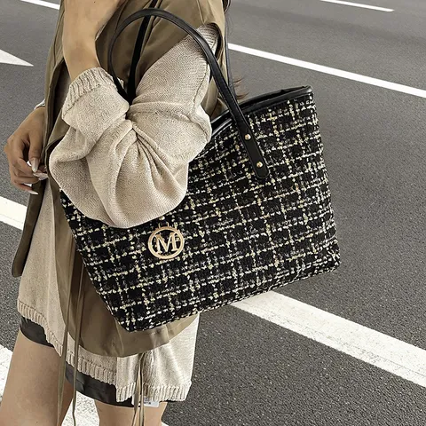 Women Plaid Tote Bag Large Capacity Woolen Fabric Shoulder Bag Elegant Tweed Underarm Purse Casual Daily Commute Handbag