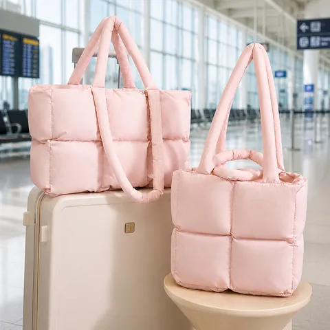 Borsa Tote Trapuntata Morbida da Donna Grande Capacità Borsa a Tracolla Imbottita Borsa a Spalla Casual Minimalista