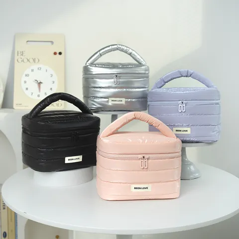 Borsa per Trucco Portatile di Grande Capacità Trapuntata Borsetta da Viaggio Minimalista Urbano Cerniera Organizer