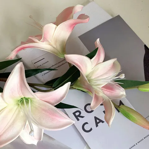 Artificial Lily Flower Bouquet Silk Hand Feel Moisturizing Fake Flowers For Home Wedding Restaurant Table Centerpiece Decor