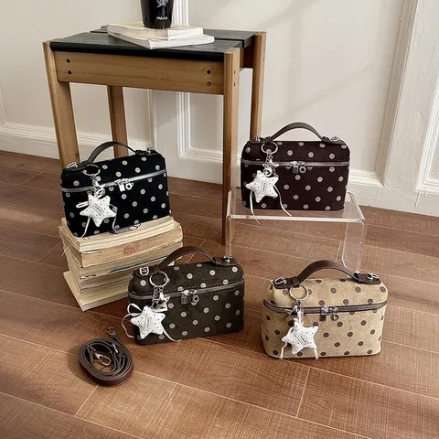 Retro Zoet Stippen Suède Handtas Voor Dames Vintage Casual Woon-werk Schoudertas Met Ster Hanger Mode Tas