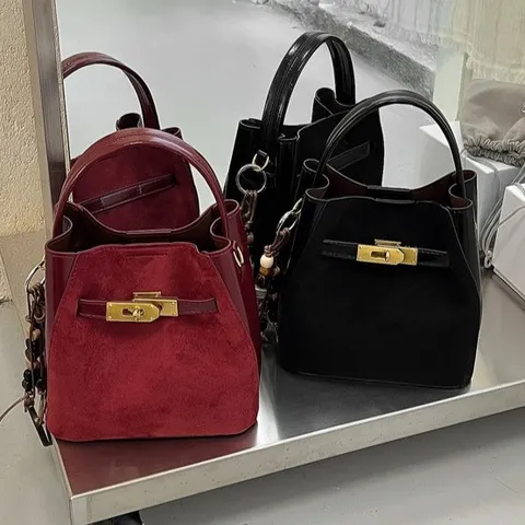 Women Urban Minimalist PU Suede Patchwork Bucket Bag Retro Lock Design Crossbody Shoulder Bag Versatile Commuter Handbag