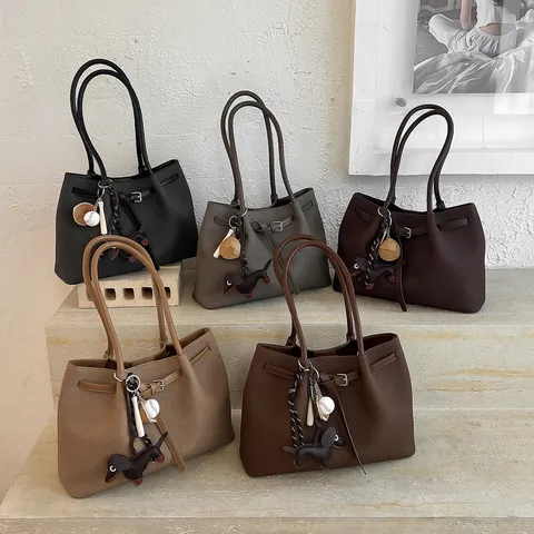 Υψηλής Ποιότητας Vintage Τσάντα Tote για Γυναίκες Μεγάλης Χωρητικότητας Μόδα PU Δερμάτινη Τσάντα Ώμου Casual Τσάντα Μασχάλης με Διακοσμητικό
