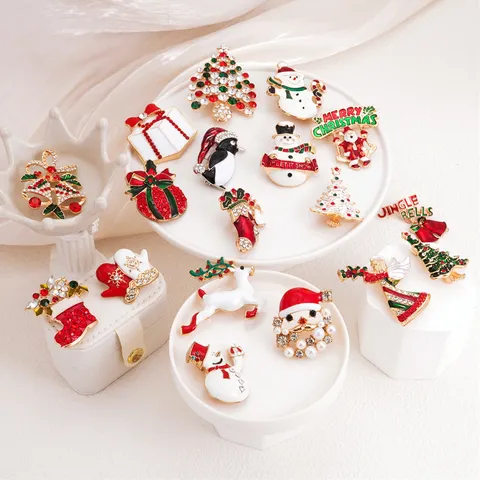 Christmas Brooch Pins Zinc Alloy Enamel Rhinestone Christmas Tree Snowman Elk Bell Badges For Holiday Party Clothing Accessories Women Jewelry Gift
