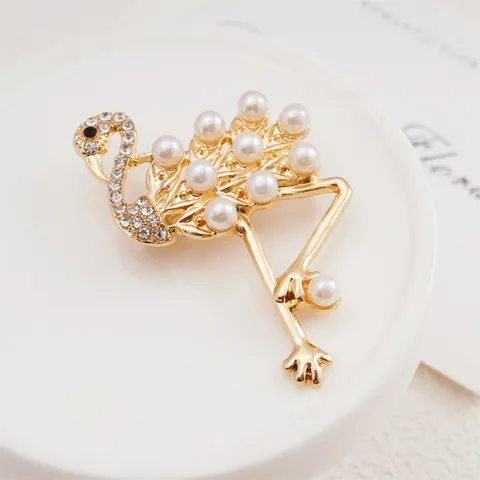 Elegant Flamingo Animal Brooch Zinc Alloy Artificial Pearl Rhinestone Pin For Women Suit Coat Accessories Fashion Jewelry Gift