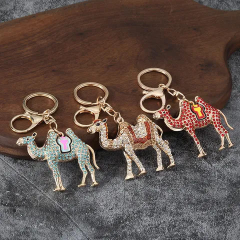 Creative Enamel Rhinestone Camel Keychain Cute Colorful Desert Animal Car Key Ring Alloy Metal Pendant Bag Charm Gift