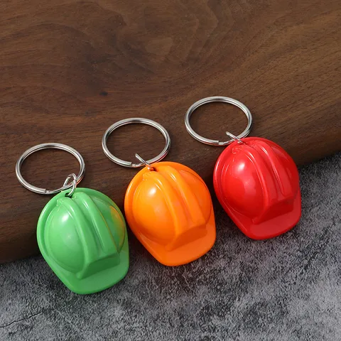 Llavero de Casco de Seguridad en Miniatura Casco de Construcción de Simulación Plástico Decoración de Bolso Regalo Creativo para Hombre Mujer