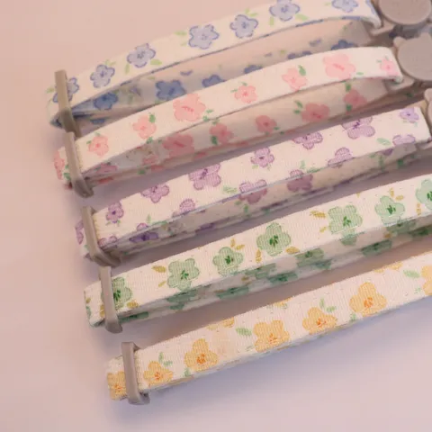 Χαριτωμένο Λουλουδάτο Koloro Ζώων Με Koudouni Kai Asfaleia Rythmizomeno Malako Polyester Gatakia Skylakia Perla Kolorosaxesouar Gaton Skylon