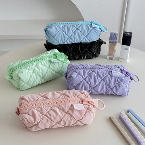 Solid Color Quilted Cosmetic Bag Large Capacity Travel Portable Makeup Pouch Waterproof Toiletry Organizer For Women
