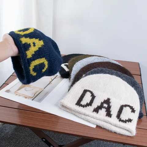 Gorro de Punto Retro para Mujer Con Patrón de Letras DAC Cálido Invernale Knitted Skull Cap Para Accesorio de Moda Casual Diario