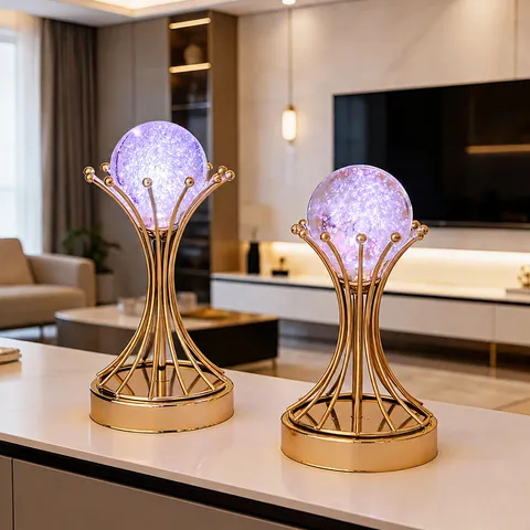 Arte in Ferro di Lusso Leggero Nordico Sfera di Cristallo Luminosa Ornamento Decorativo Soggiorno Portico Scrivania Decorazione Luce LED