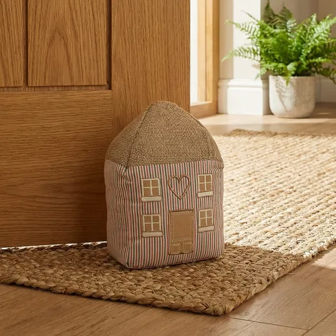Mediterranean Style Vintage Small House Door Stop Fabric Heart Embroidery Anti-Collision Door Wedge Home Decorative Ornament