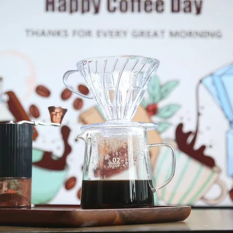 Plastic Hand Brew Coffee Dripper V60 Style Cone Coffee Filter Cup Pour Over Maker Transparent Kitchen Coffee Accessories