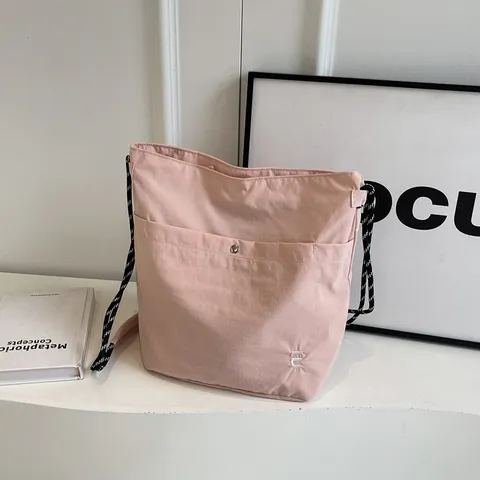 Minimalist Nylon Crossbody Bag Μεγάλη Χωρητικότητα Tote Bag Casual Commuter Shoulder Bag Με Μπροστινή Τσέπη Για Γυναίκες