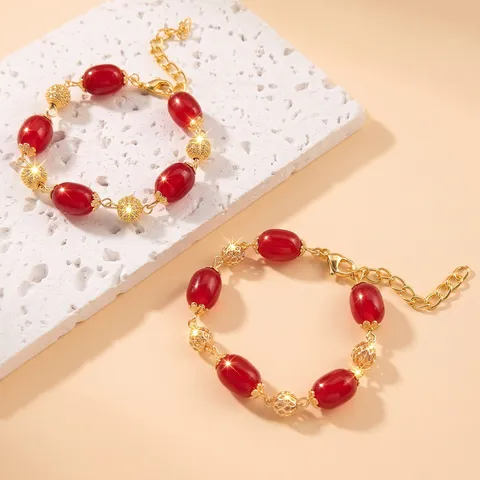 Braccialetto placcato oro in stile cinese da donna Elegante braccialetto di perline di agata rossa artificiale Gioielli vintage con strass regalo