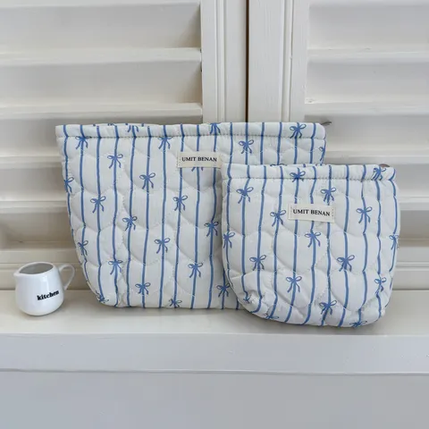 Large Capacity Quilted Cotton Cosmetic Bag Blue Striped Bow Pattern Portable Travel Toiletry Bag Makeup Organizer Pouch