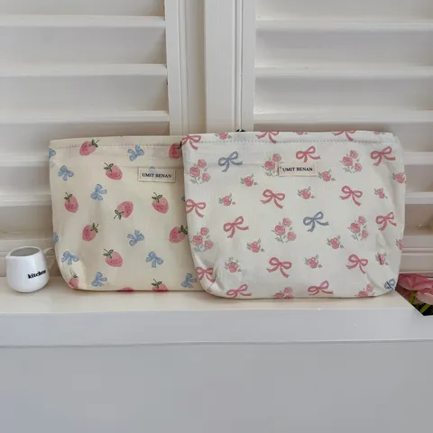 Portable Large Capacity Canvas Cosmetic Bag Cute Bow Print Travel Wash Bag Multi-Function Makeup Storage Pouch For Women