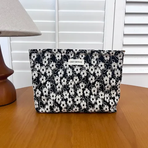 Black And White Floral Cosmetic Bag Large Capacity Portable Makeup Pouch Travel Toiletry Organizer Storage Bag