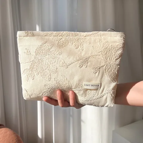 Large Capacity Cosmetic Bag Women Portable Travel Makeup Pouch Floral Embroidery Canvas Toiletry Storage Bag Organizer