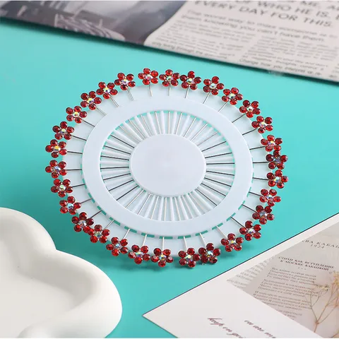 Rhinestone Floral Brooch Pin Γυναίκες Κομψό Κρυστάλλινο Λουλούδι Μαντήλι Σταθερό Pin Μόδα Ένδυση Collocation Κοσμήματα Δώρο