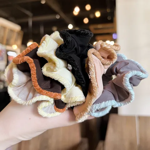 Women Autumn Winter Retro Velvet Lace Hair Scrunchie Pleated Elastic Hair Tie Ponytail Holder Elegant Hair Accessories