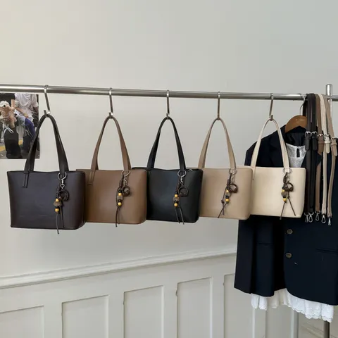 Dames Mode Commuter Tote Tas PU Leer Casual Top Handvat Schouder Crossbody Tas Met Hanger