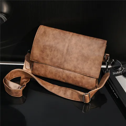 Men's Vintage PU Leather Shoulder Bag Large Capacity Business Crossbody Bag Casual Waterproof Messenger Bag For Men