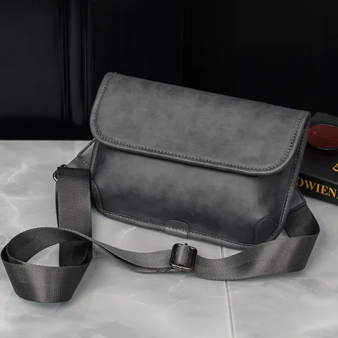 Men's PU Leather Chest Bag Vintage Casual Crossbody Bag Waterproof Solid Color Minimalist Fashion Sling Bag For Travel Commute