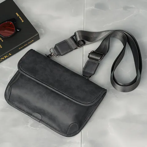 Men's PU Leather Chest Bag Vintage Casual Crossbody Bag Waterproof Solid Color Minimalist Fashion Sling Bag For Travel Commute