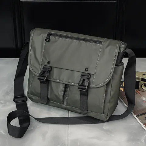 Waterproof Nylon Men's Messenger Bag Vintage Casual Shoulder Bag Business Commuter Crossbody Bag For Daily Commute