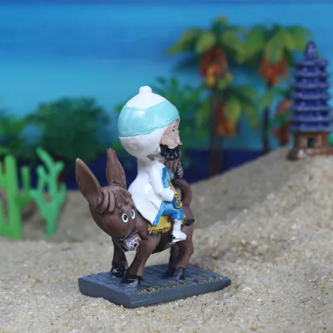 Resin Figurine Cartoon Character Miniature Ornament For Psychological Sand Tray Tabletop Home Decor Toy