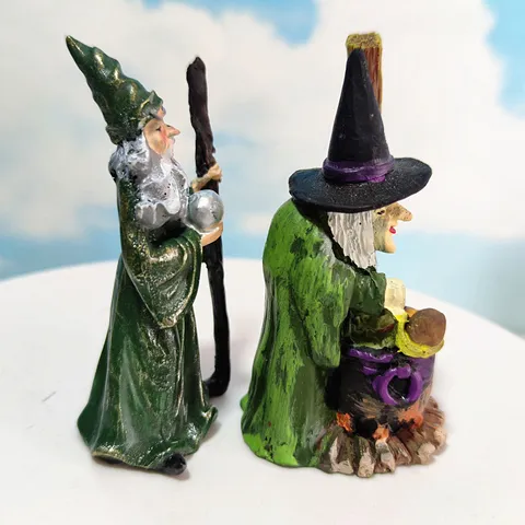 Resin Magic Wizard And Witch Figurine Ornament Desktop Miniature Psychological Sand Table Toy Home Decor Collectible